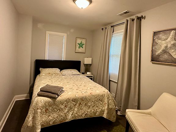 4th image of 79 Orchard St