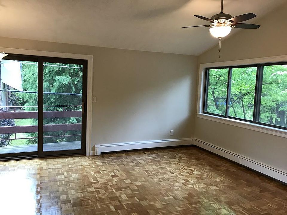 2nd image of 9 Ridge Rd APT 3