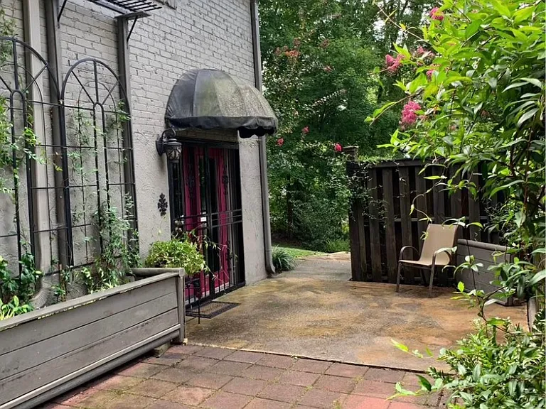 7001 Palermo Dr — Photo 30