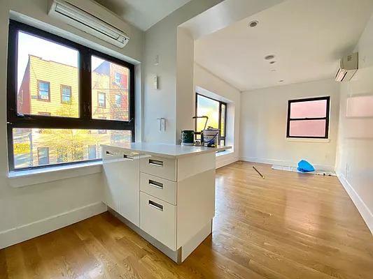 Rented by Simply Brooklyn Realty Inc | media 44