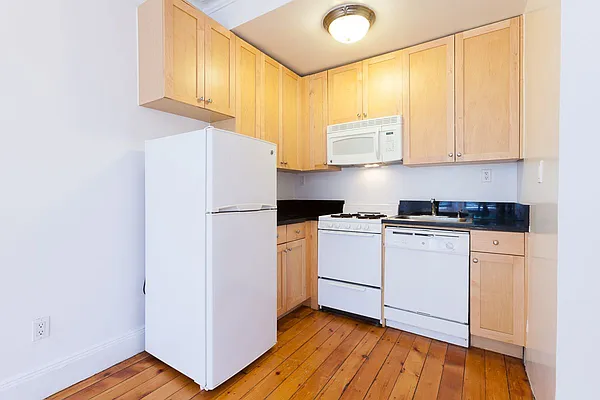 Rented by Berman Realty | media 7