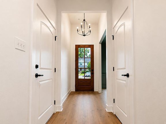 3rd image of 120 Kinley Loop