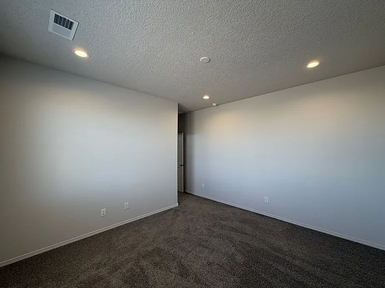 1504 Alto Colores St NW — Photo 12