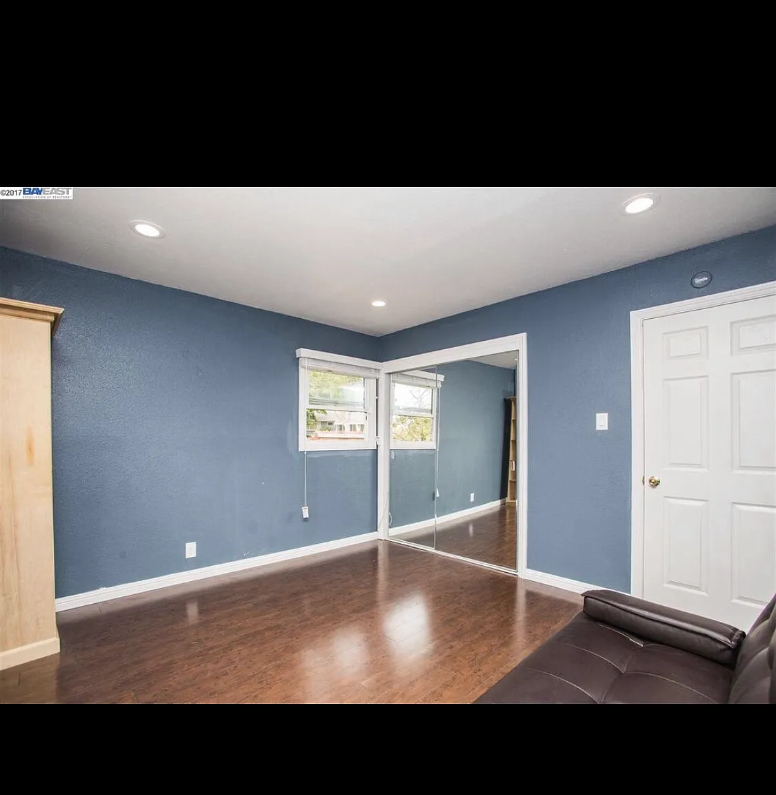 3 bed, 1350 sqft, $2,565 — Photo 2