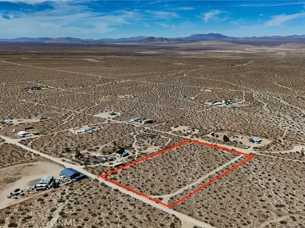 710 Ocotillo Rd, Landers, CA 92285