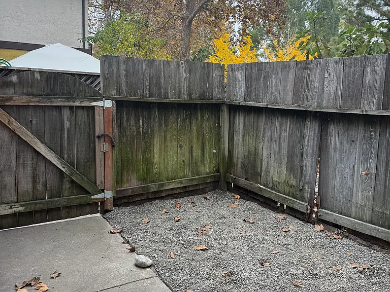 912 Civic Center Dr #2 — Photo 13