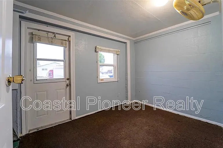 7713 Heather St — Photo 25