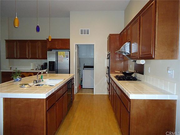 3rd image of 16904 Century St