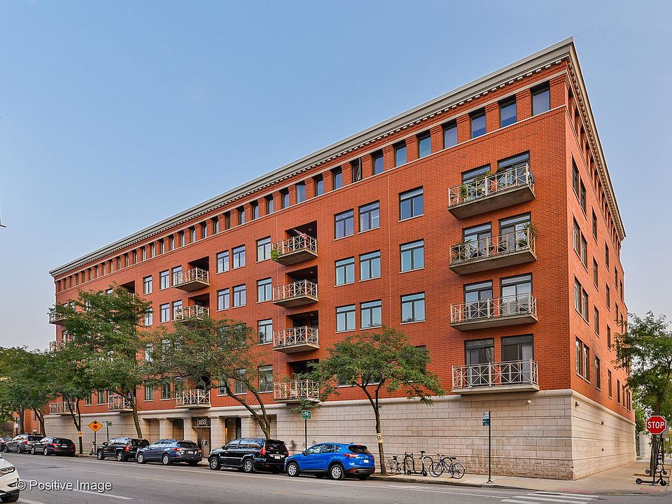1st image of 1155 W Armitage Ave APT 209