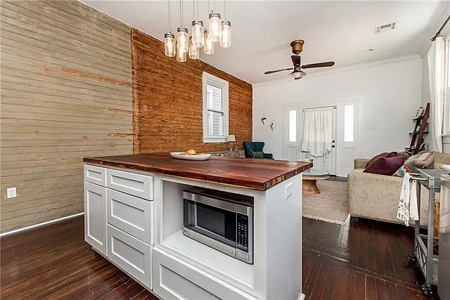 1526 Dante St — Photo 12