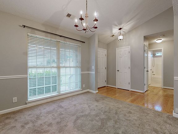 2nd image of 301 Tinney Cir