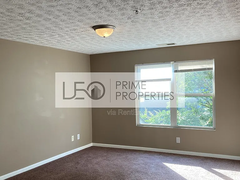 7201 Fairington Ridge Cir — Photo 6