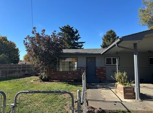 417 NE 43rd St, Pendleton, OR 97801