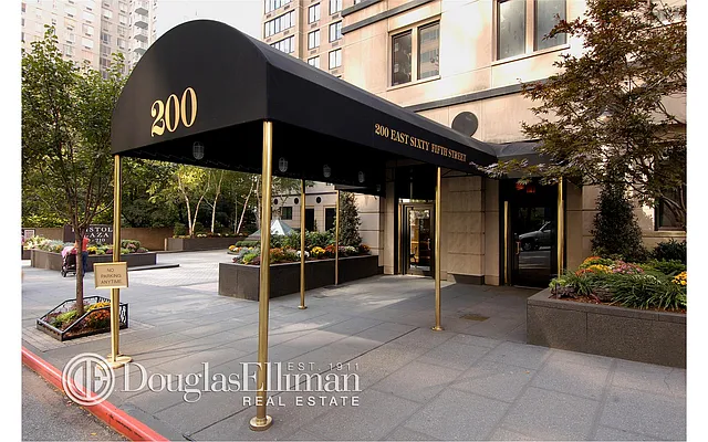 Rented by Douglas Elliman | media 39