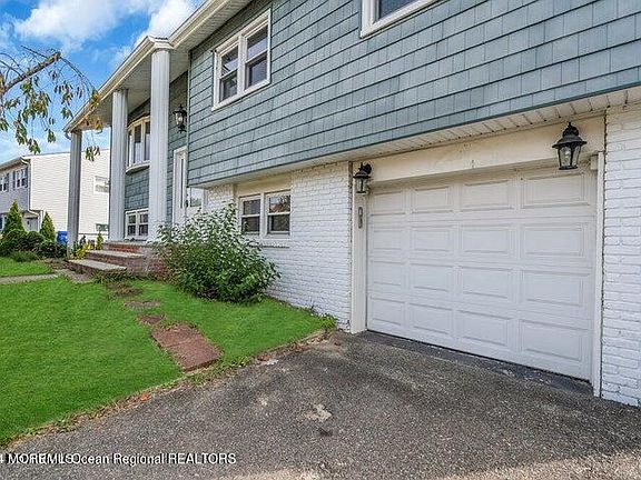 4th image of 543 Fountain Drive