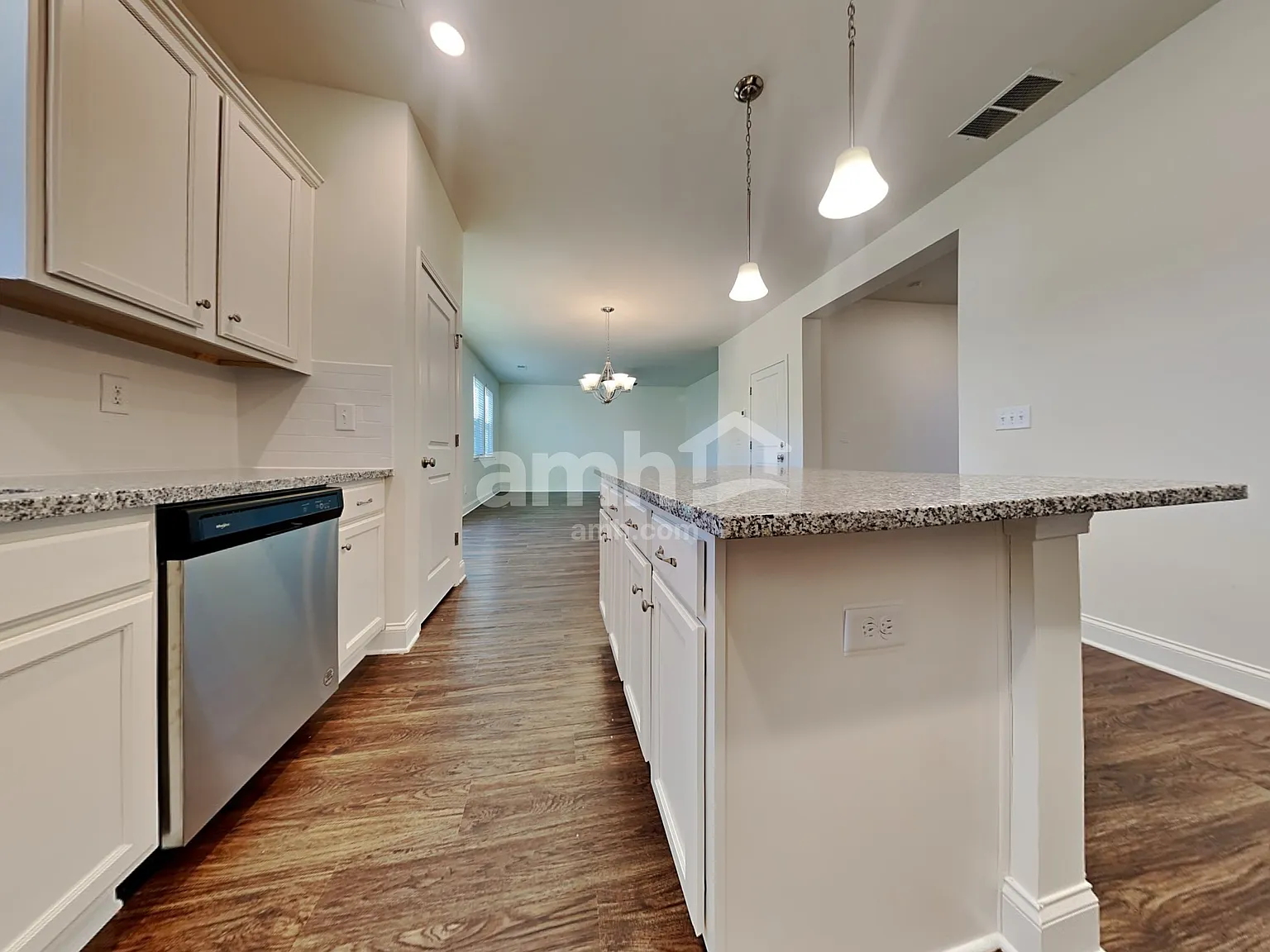 3 bed, 2.5 bath, 2037 sqft, $2,525 — Photo 4