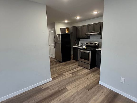 3rd image of 188 Lafayette St #104