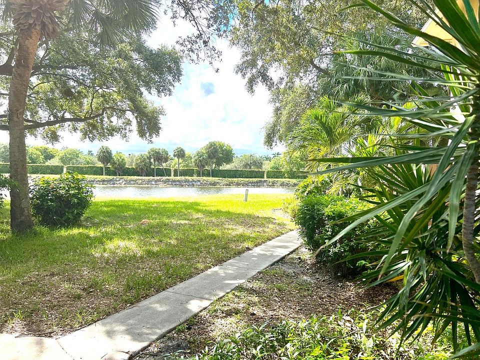 1st image of 2934 SW 22nd Cir #12C