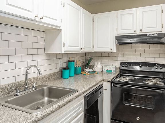 3rd image of 6600 Rivers Ave #620