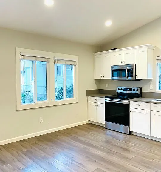 328 W California Ave — Photo 10