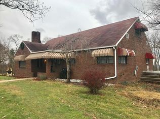 1635 Fork Ridge Rd, Moundsville, WV 26041