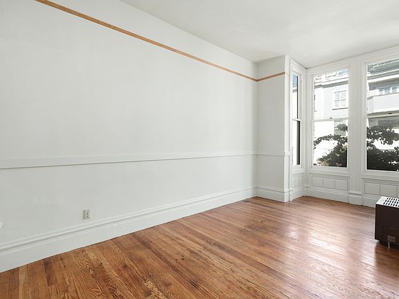2nd image of 1635 Pierce St APT 11