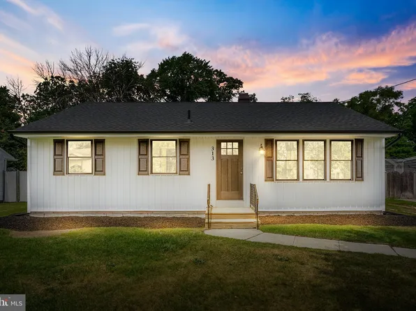 313 Cressmont Ave, Blackwood, NJ 08012