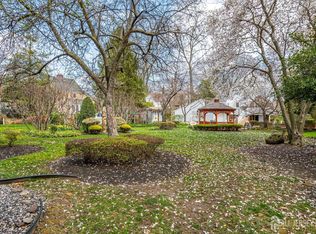 27 Bailey Pl, Sayreville, NJ