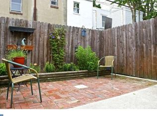 411 Tasker St, Philadelphia, PA 19148