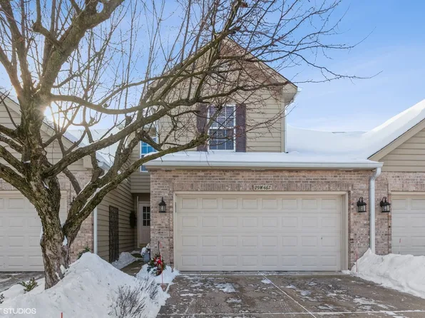 29W467 Big Woods Dr, Warrenville, IL 60555