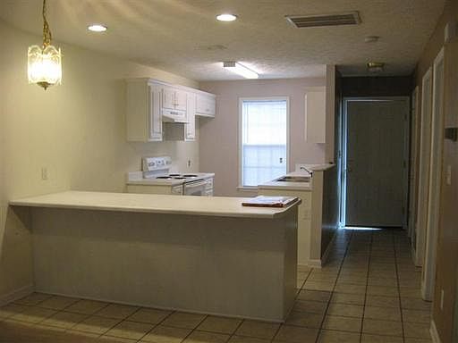 2nd image of 210 Youngs Mill Rd APT 126