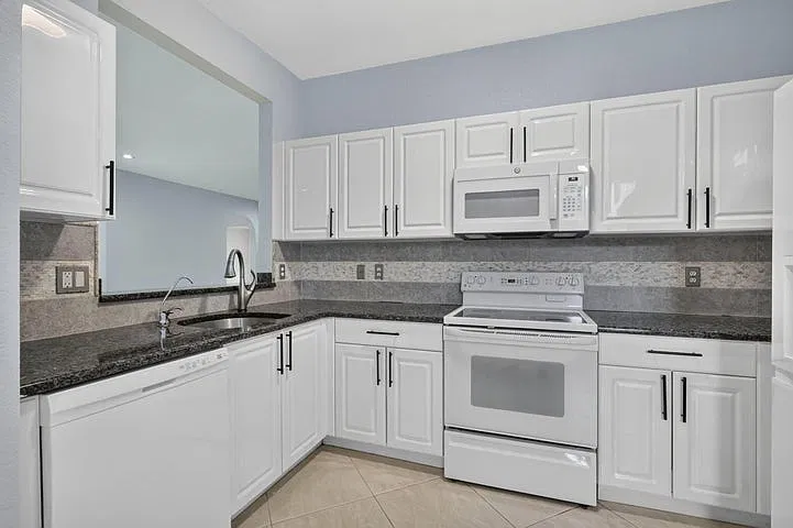 3 bed, 1508 sqft, $3,200 — Photo 4