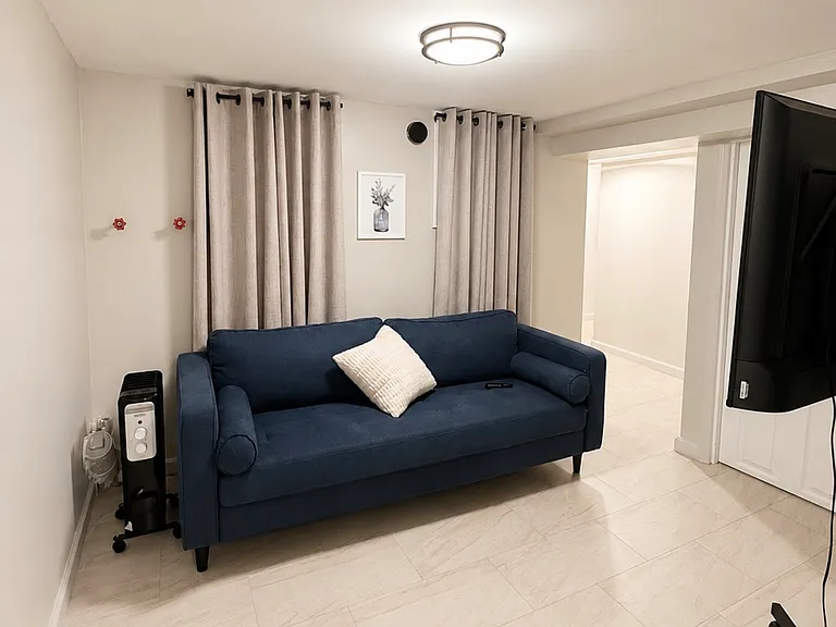 31 Irving St #1 — Photo 9