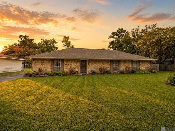 814 Avenue E, Port Allen, LA 70767