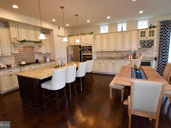 5th image of 31507 Gooseberry Way