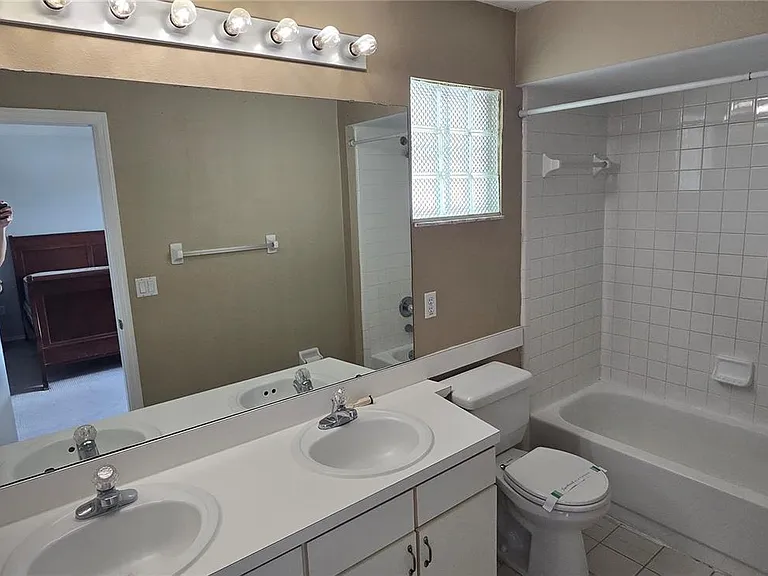 3234 Brewster Dr — Photo 8