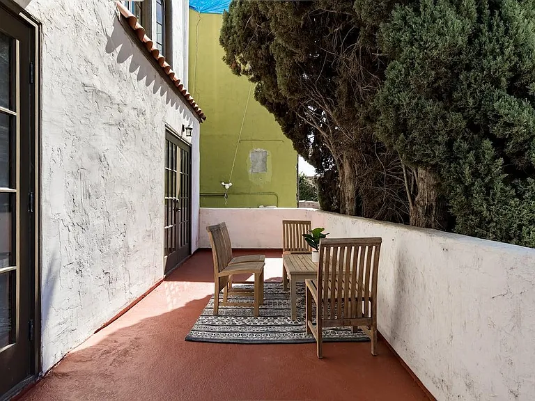 6820 Iris Cir — Photo 36