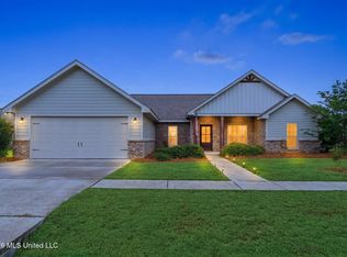 34 Castlewoods Way, Petal, MS 39465