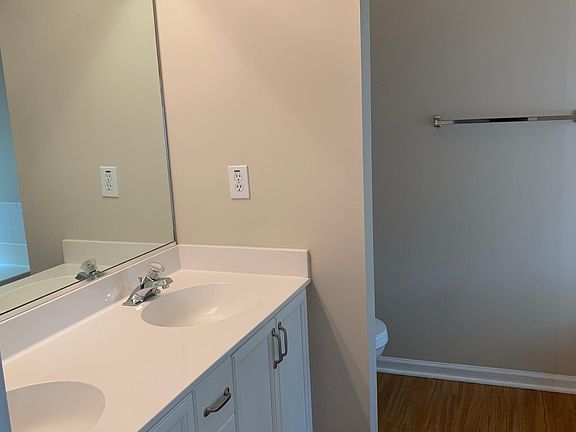 5th image of 3244 Seaborn Dr