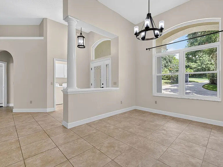 118 W Magnolia Ave — Photo 11