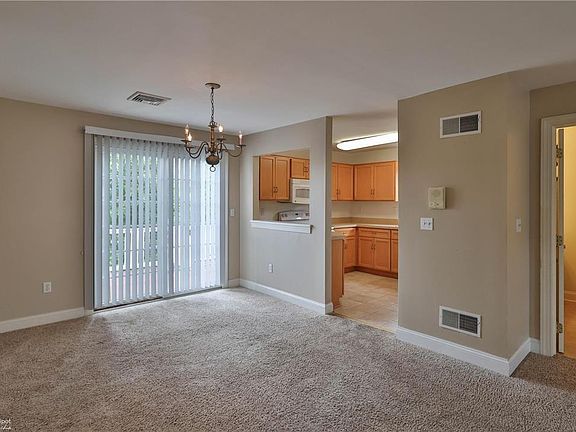 5th image of 1787 Chateau Pl APT D