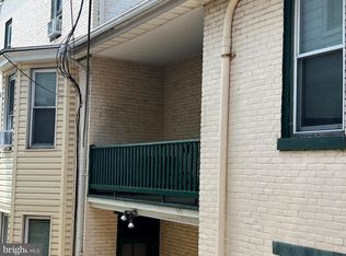 232 Walnut St #2E, Lemoyne, PA