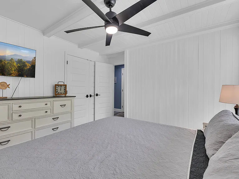 117 Summer Breeze Ln — Photo 36