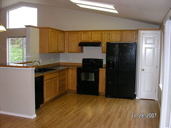 5th image of 5637 Kings End Pl SE