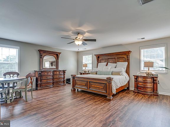 5th image of 6904 N Stuart Rd