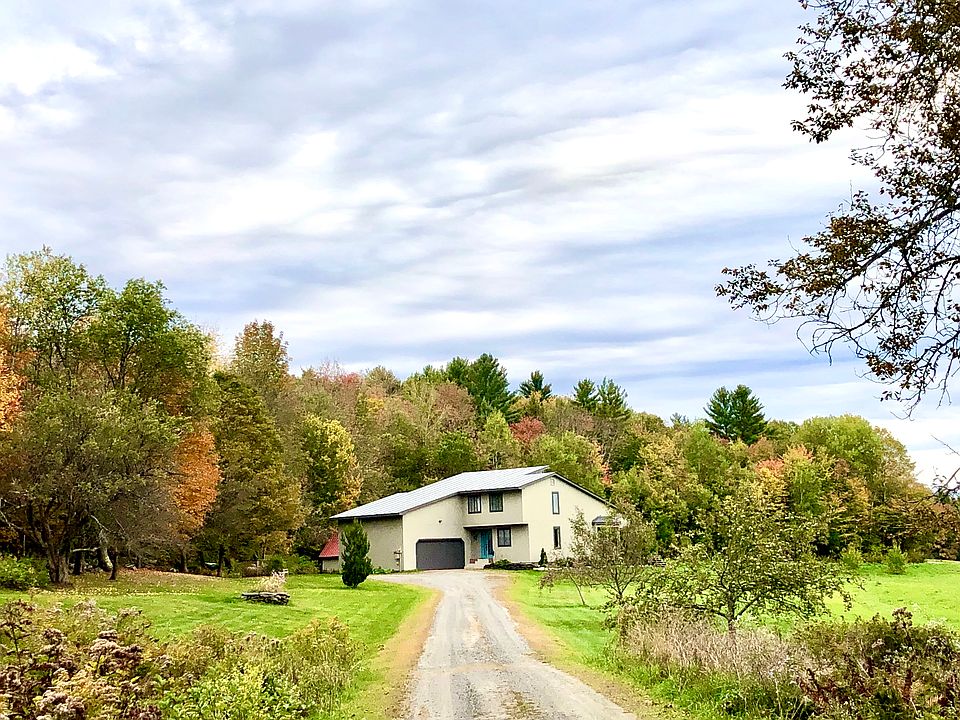Front entrance from driveway