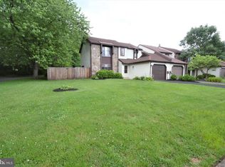 117 Granite Hill Ct, Langhorne, PA 19047