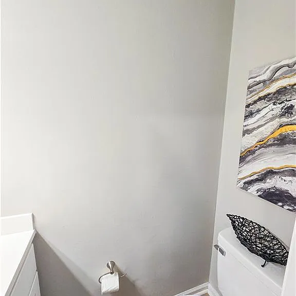 635 Biltmore Dr — Photo 12