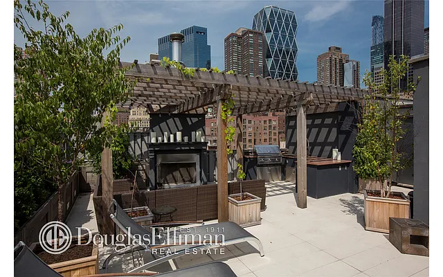 Rented by Douglas Elliman | media 10
