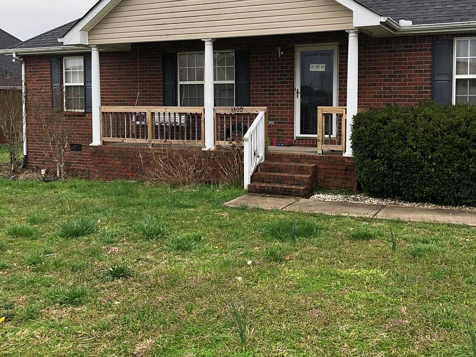 1st image of 1300 Auldridge Dr